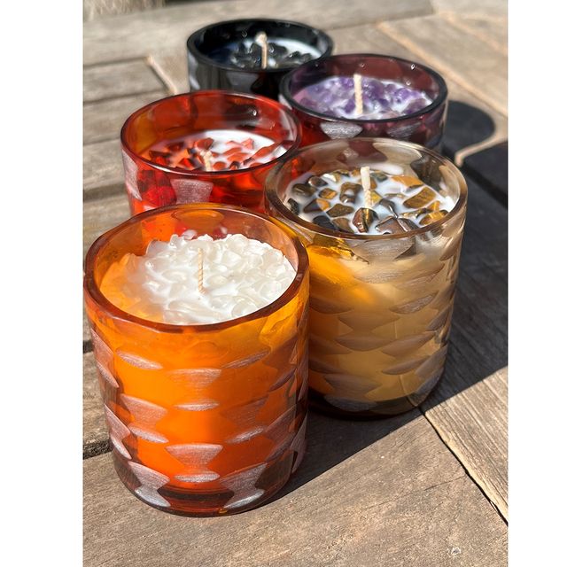 Handmade candle with assorted gemstones#candle #gemstone #treatyourself #online